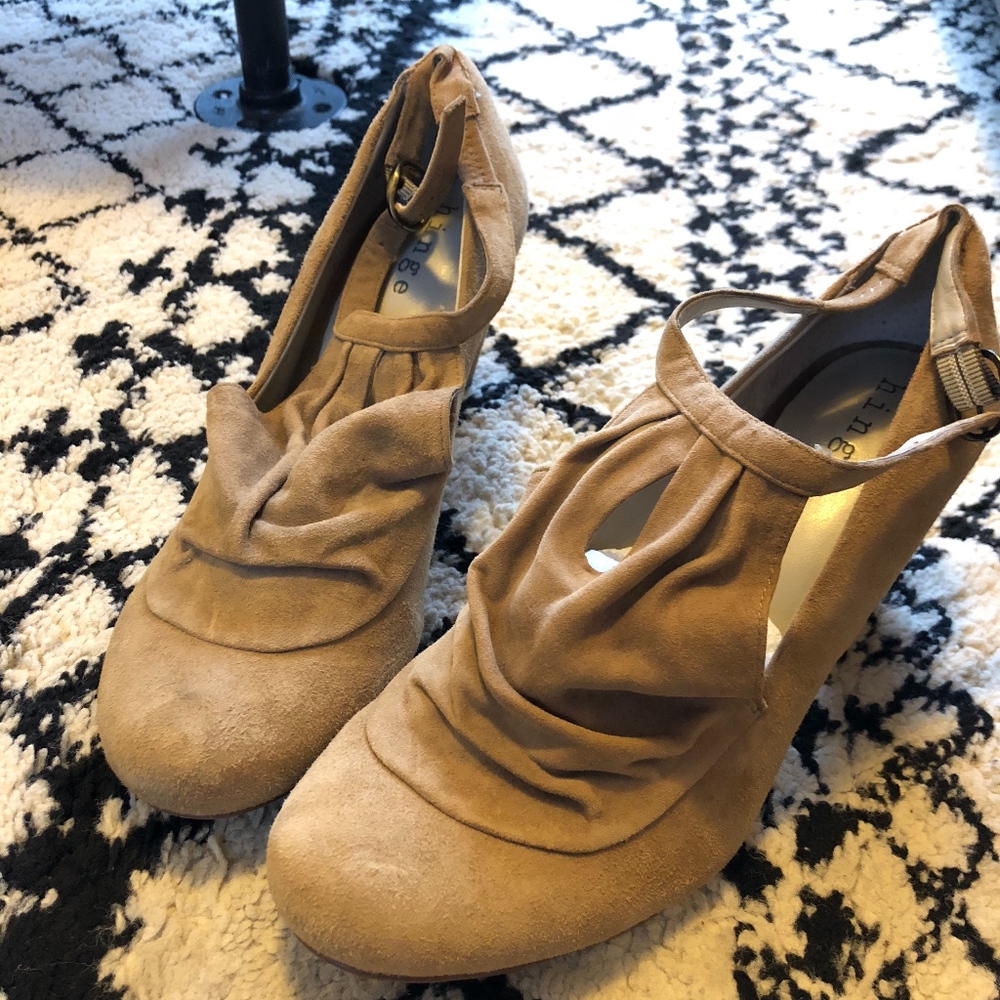 Hinge Heels Taupe Suede - Never worn!